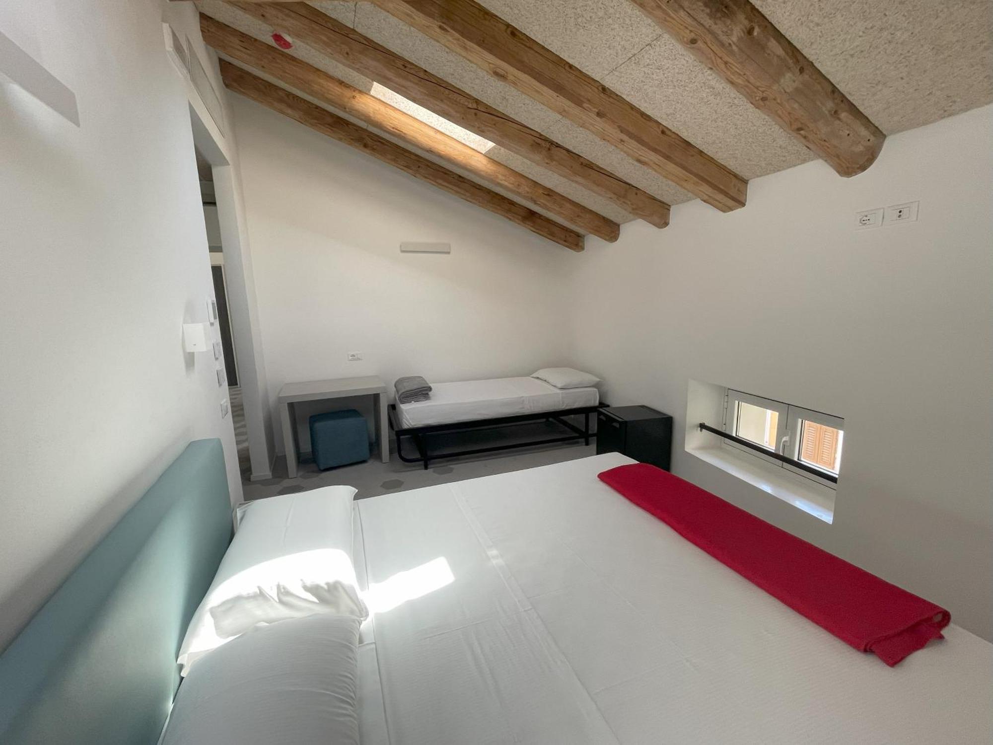 Casali Hostel Триест Экстерьер фото