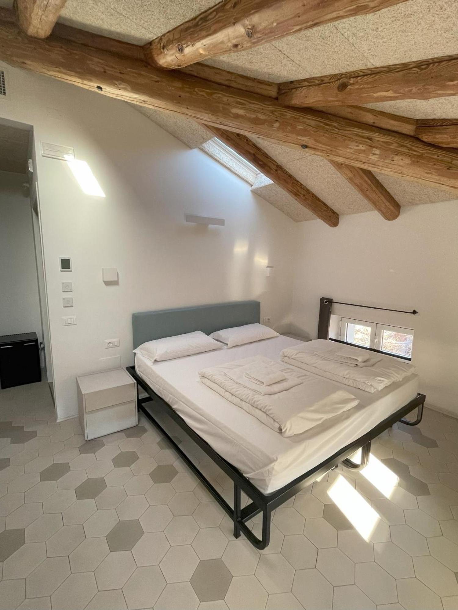 Casali Hostel Триест Экстерьер фото
