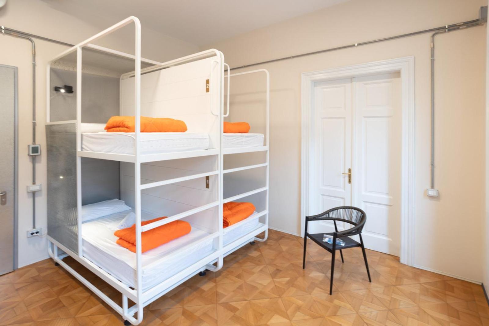 Casali Hostel Триест Экстерьер фото
