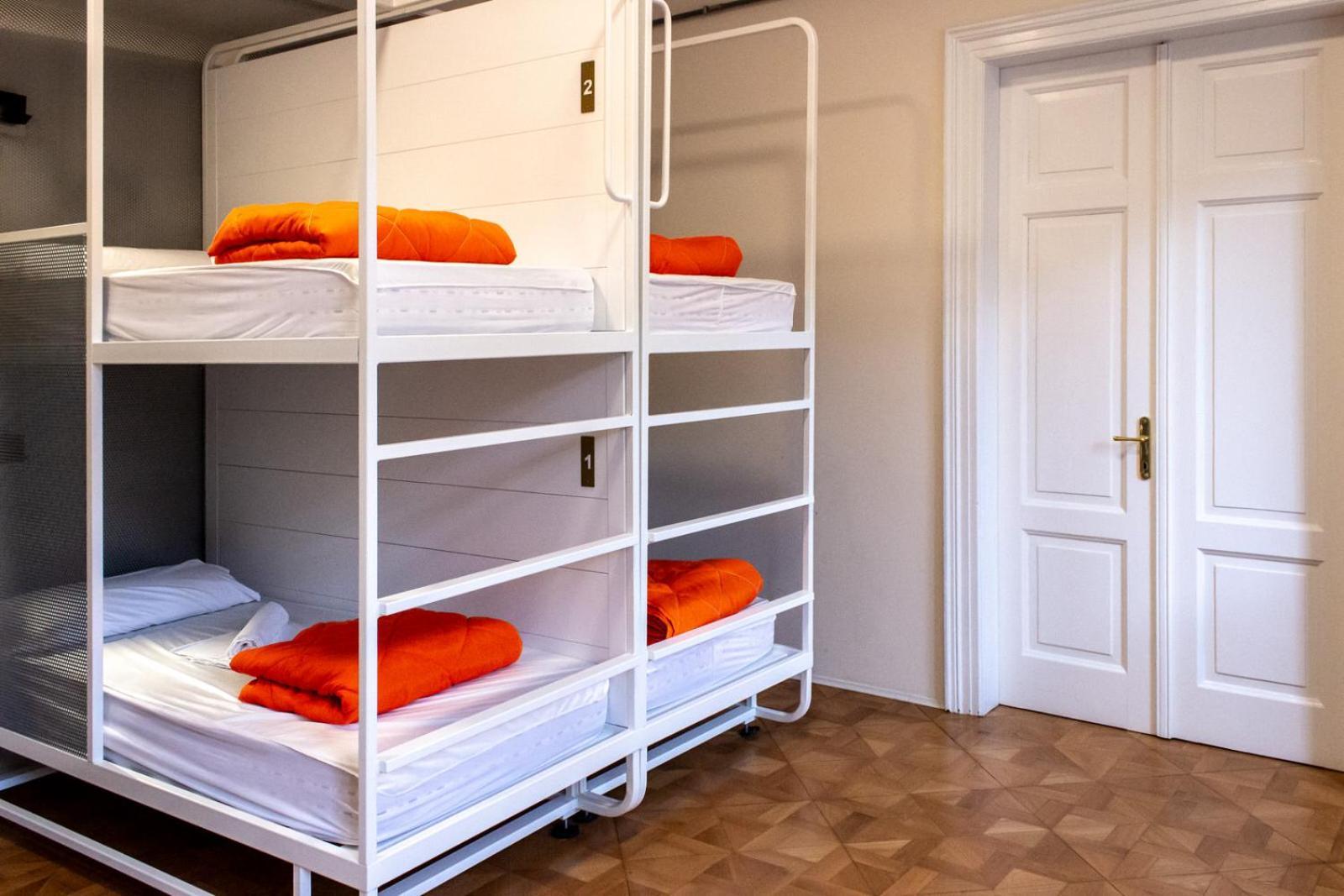 Casali Hostel Триест Экстерьер фото